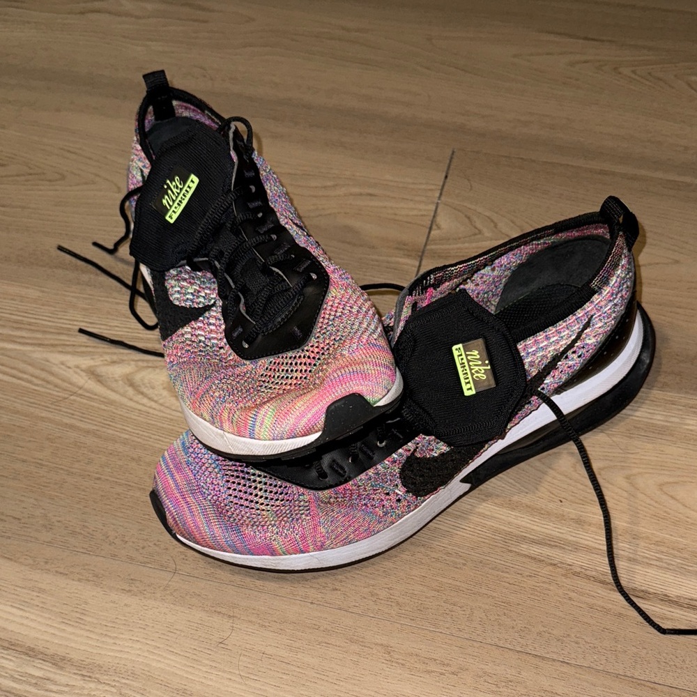 Nike Men’s Air Max Flynit Racers